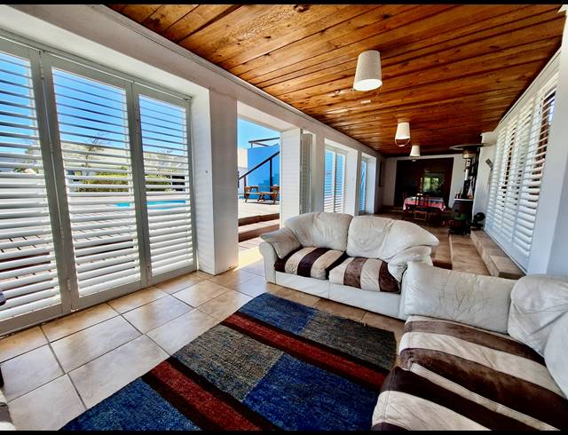 100,000M² FARM FOR SALE IN YZERFONTEIN RURAL